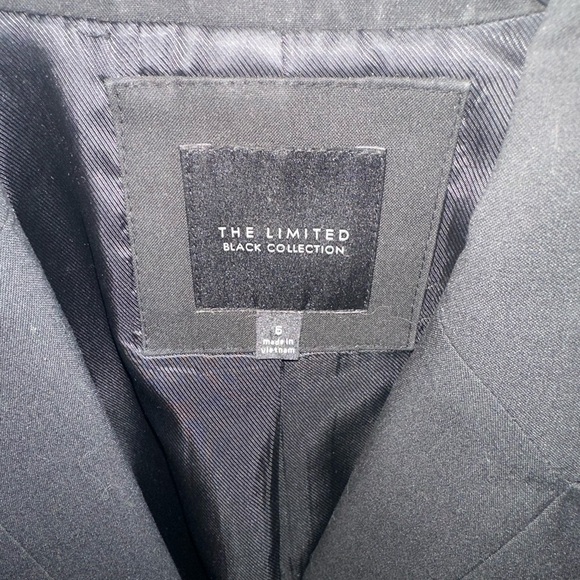 The Limited Black Women’s Blazer - Picture 4 of 6